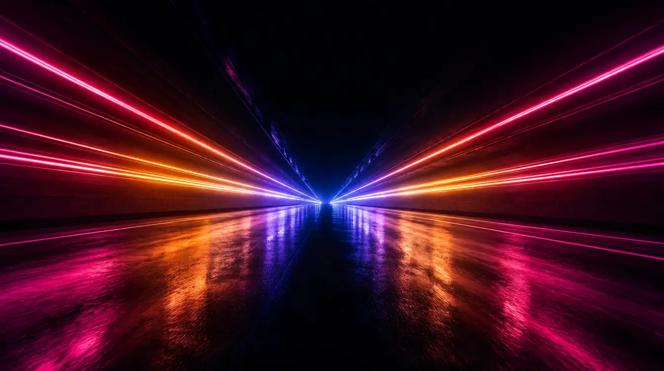 Lichtsporen in de kleuren van de site die door een donkere tunnel naar de kijker toe razen